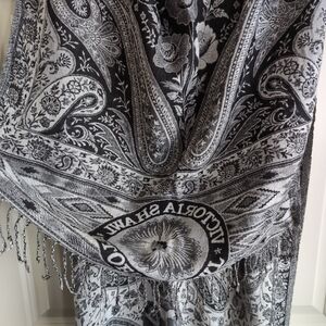 Black and white paisley reversible rayon pashmina scarf wrap FREE SHIPPING